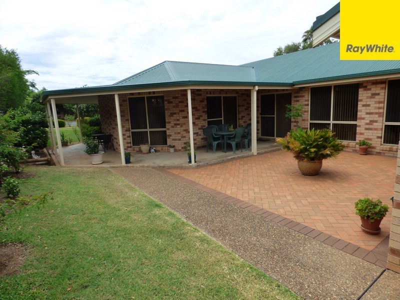 57 Church Street, Forbes NSW 2871