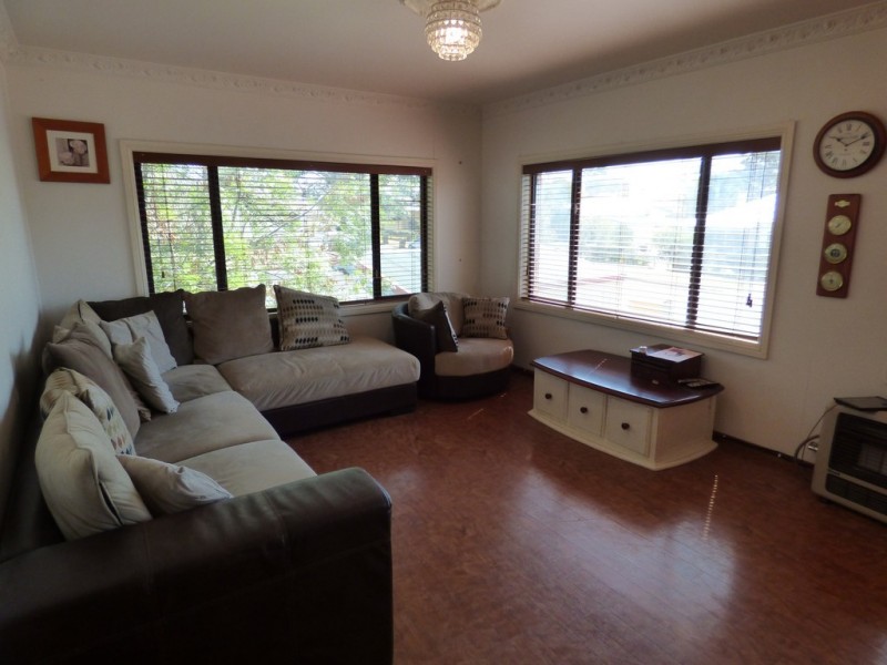 8 Rae Street, Forbes NSW 2871