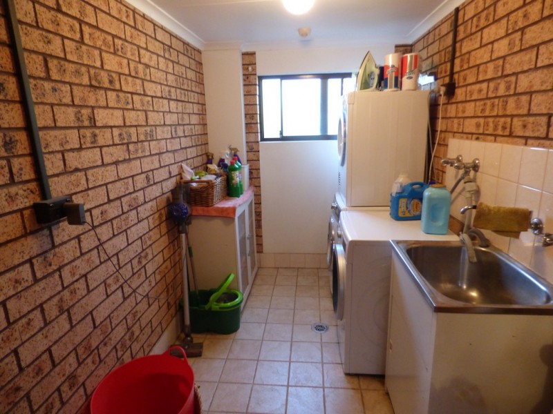 8 Rae Street, Forbes NSW 2871