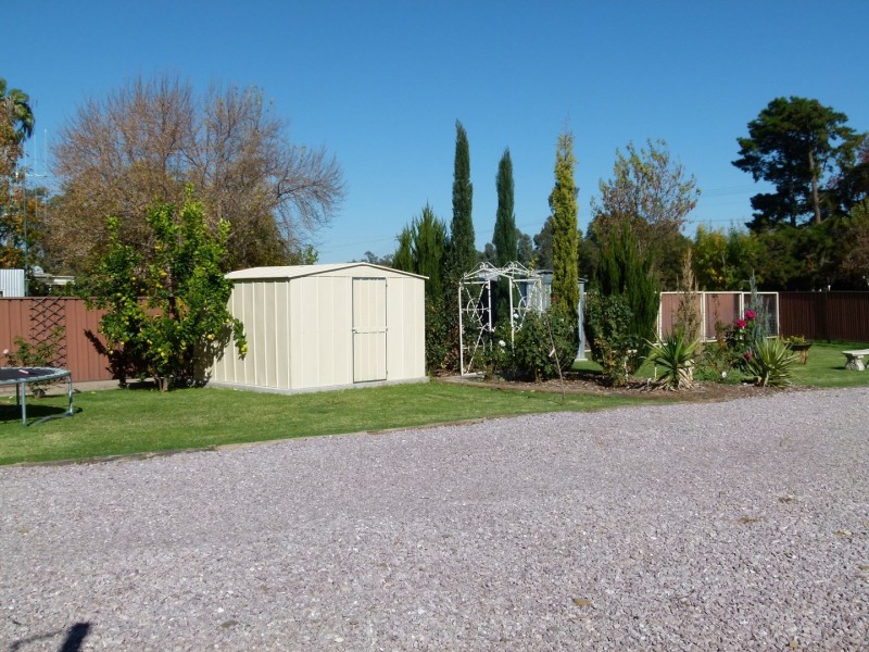 8 Rae Street, Forbes NSW 2871