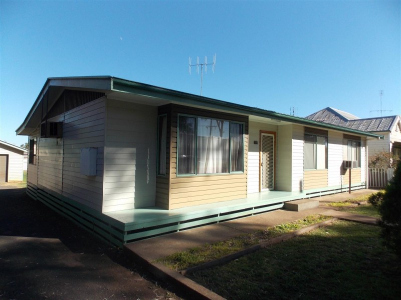 106 Derribong Street, Peak Hill NSW 2869