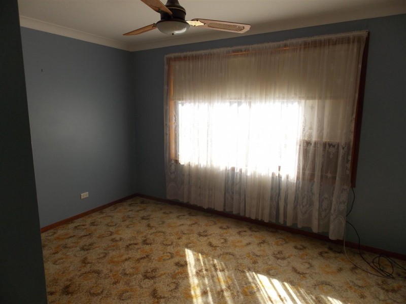 106 Derribong Street, Peak Hill NSW 2869