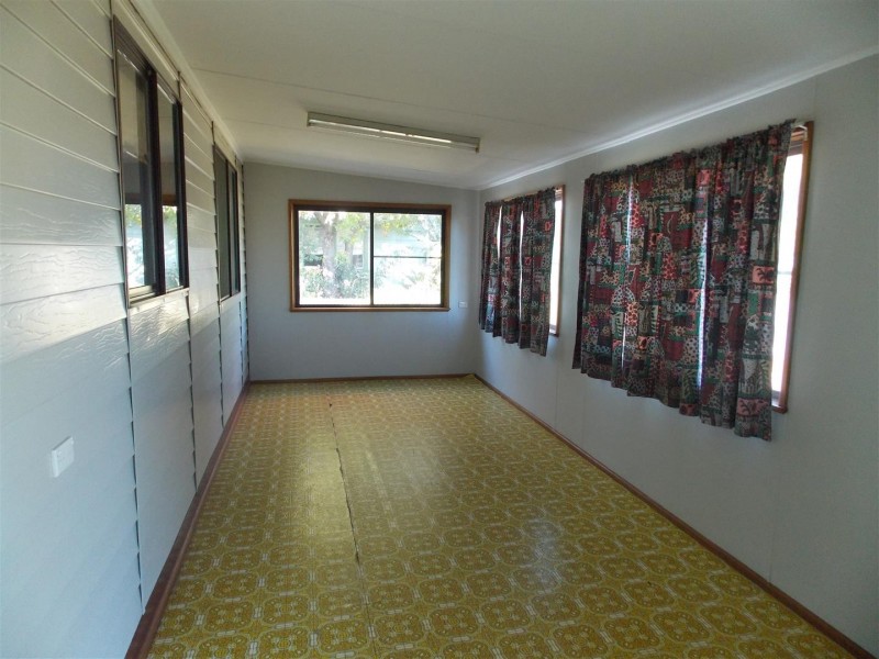 106 Derribong Street, Peak Hill NSW 2869