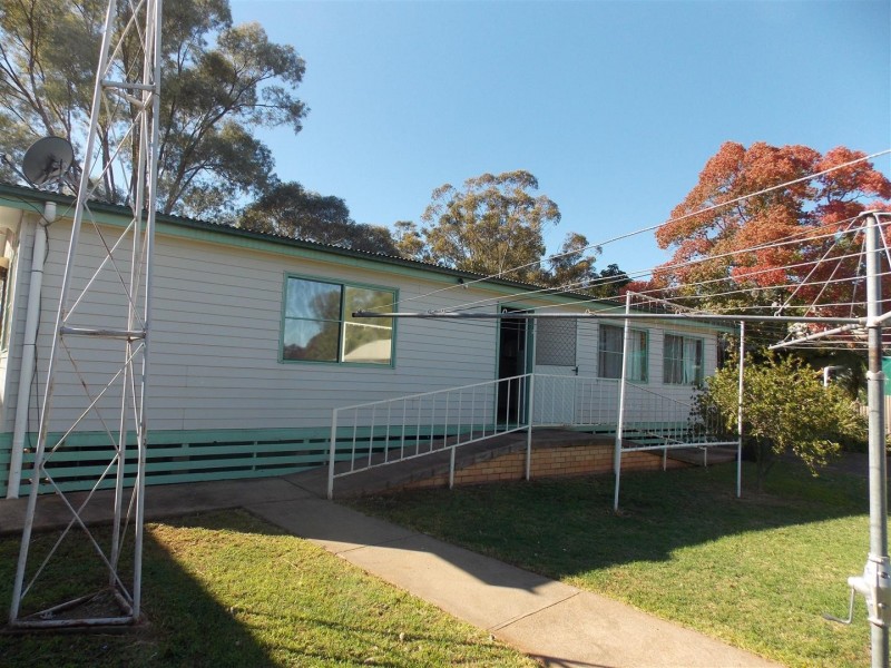 106 Derribong Street, Peak Hill NSW 2869