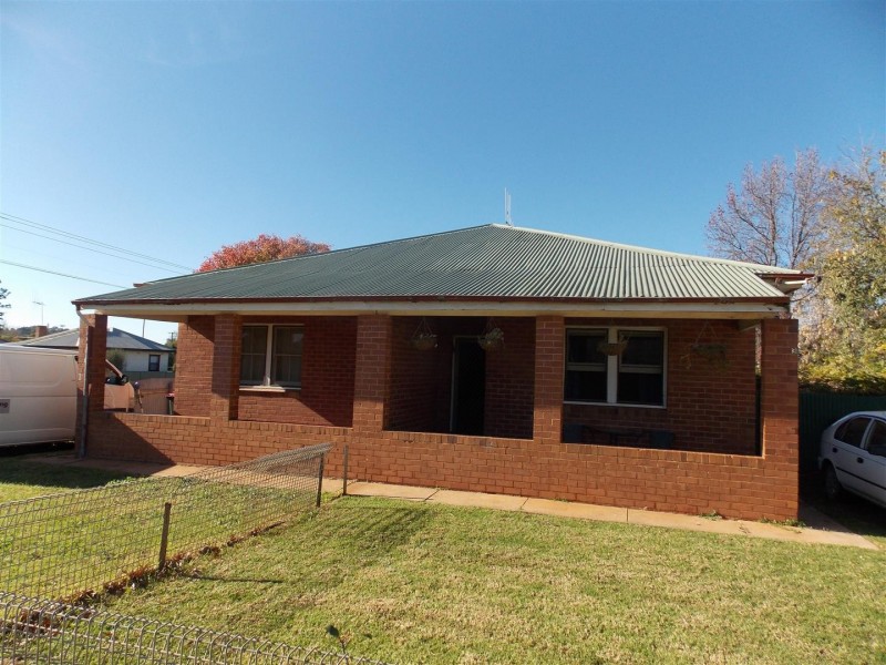 1 and 3 Pearce Street, Parkes NSW 2870