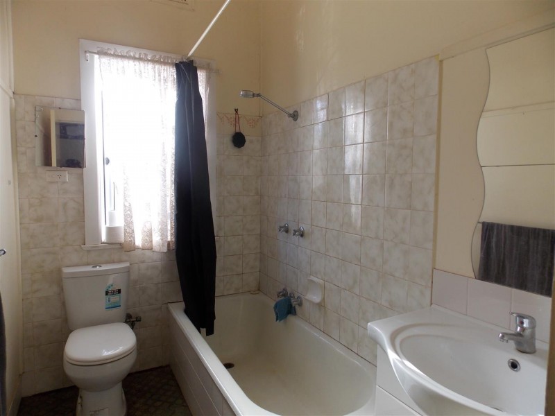 1 and 3 Pearce Street, Parkes NSW 2870