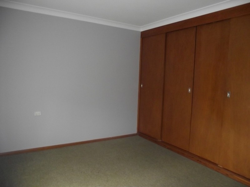 9 Porter Street, Parkes NSW 2870