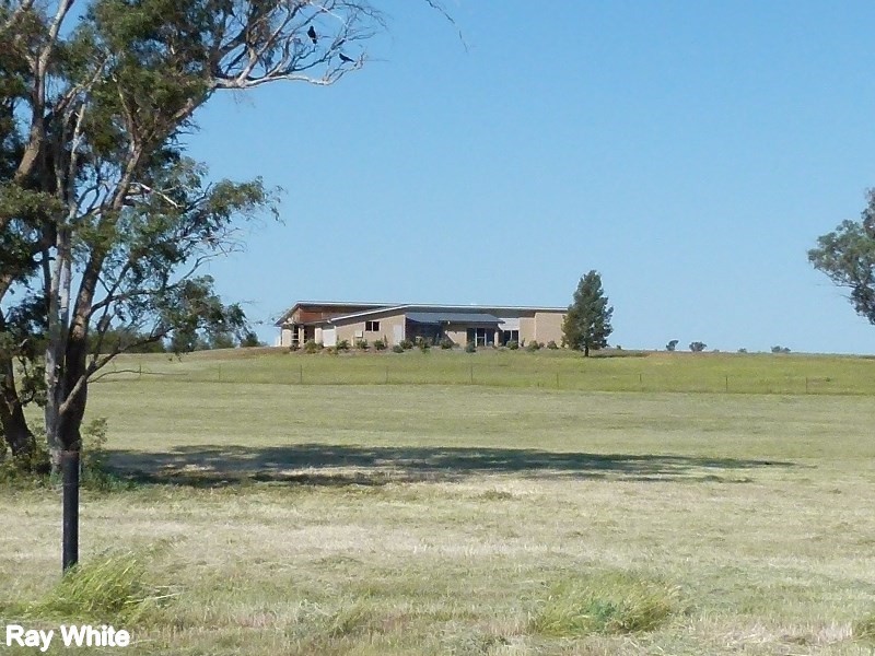 2 Bob Acheson Ave, Forbes NSW 2871