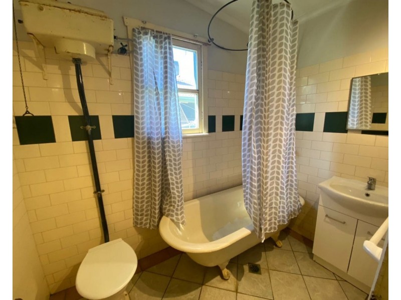 85 Victoria Street, Parkes NSW 2870