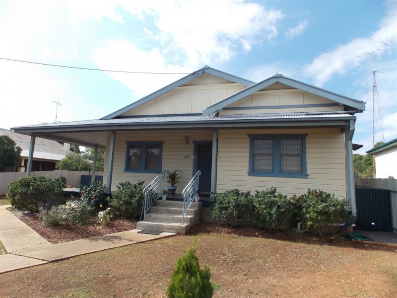 53 Caswell Street, Peak Hill NSW 2869