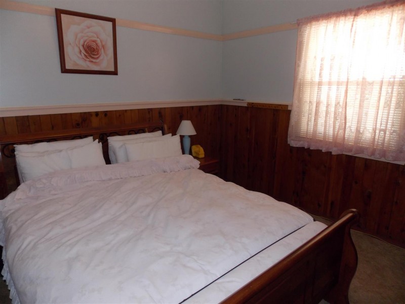 53 Caswell Street, Peak Hill NSW 2869