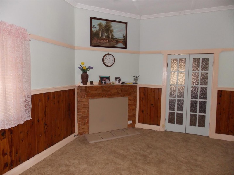 53 Caswell Street, Peak Hill NSW 2869
