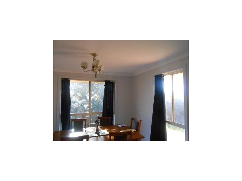 12 Christina Close, Parkes NSW 2870