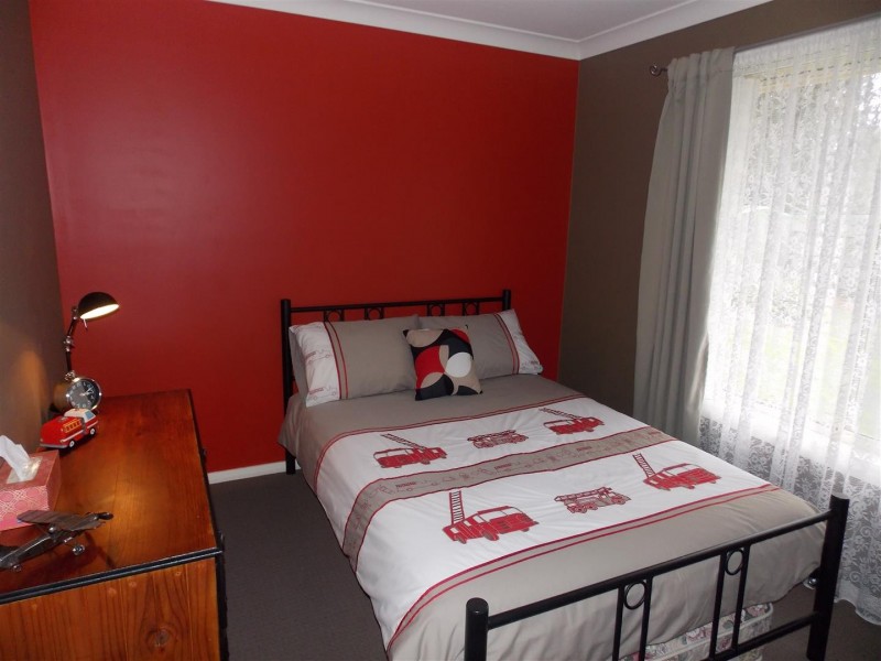 13 Webb Street, Parkes NSW 2870
