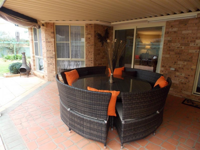 13 Webb Street, Parkes NSW 2870