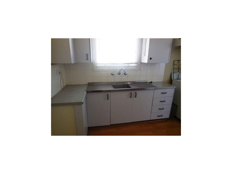 2 Charles Rigg Avenue, Parkes NSW 2870