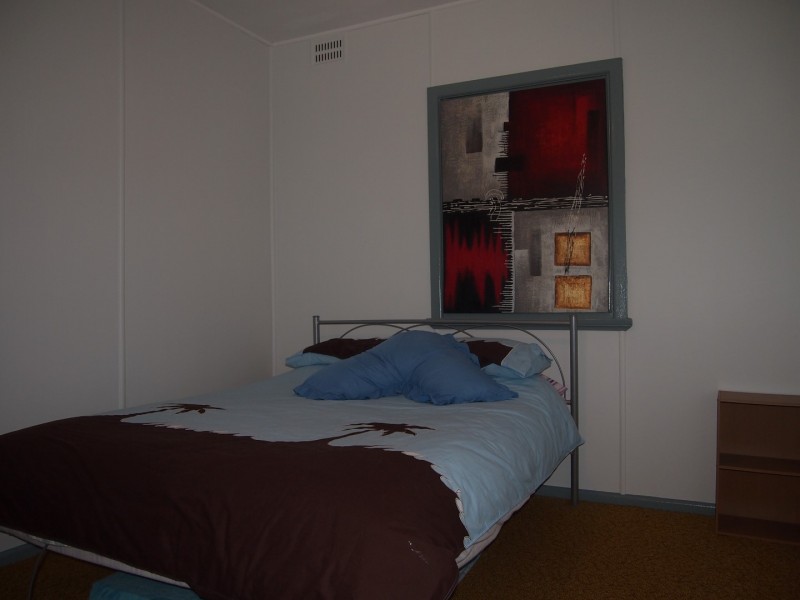 4 Reid Street, Parkes NSW 2870