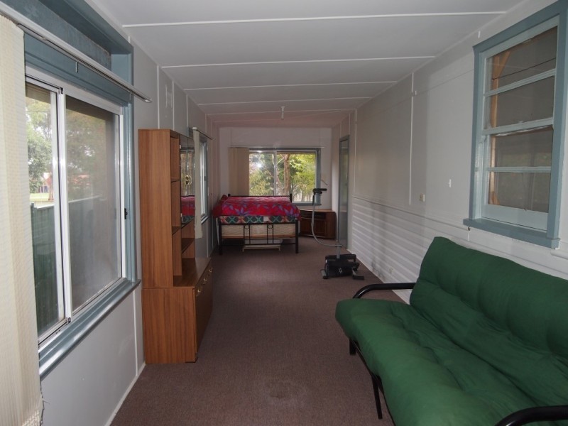 4 Reid Street, Parkes NSW 2870