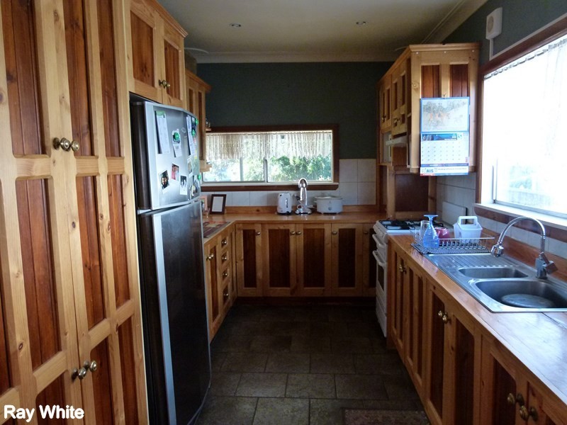 6 Forster Street, Forbes NSW 2871