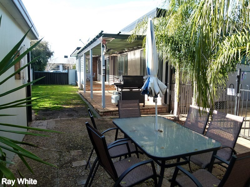 6 Forster Street, Forbes NSW 2871