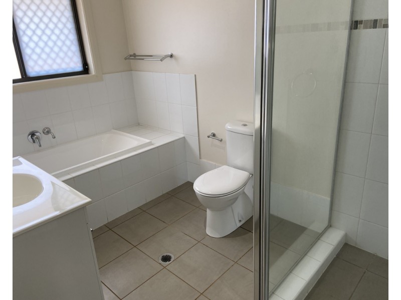 23 Warragrah Place, Parkes NSW 2870