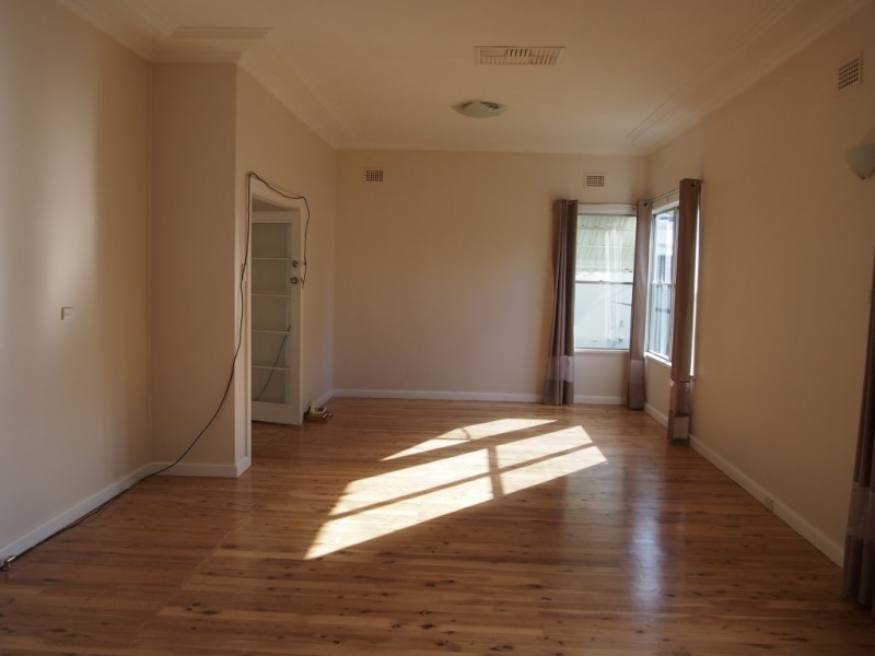 5 Rose Street, Parkes NSW 2870