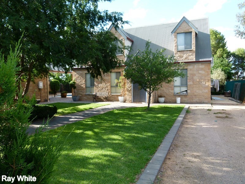 50 Reymond Street, Forbes NSW 2871