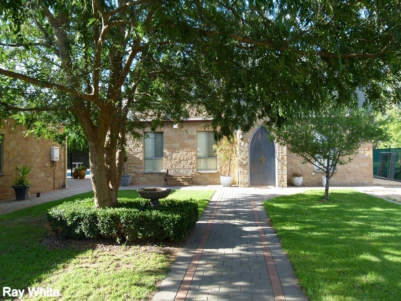 50 Reymond Street, Forbes NSW 2871