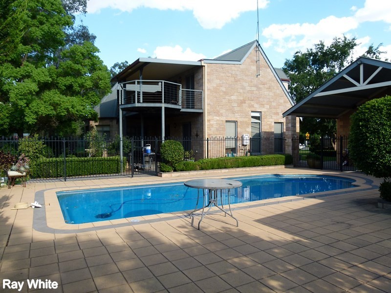 50 Reymond Street, Forbes NSW 2871