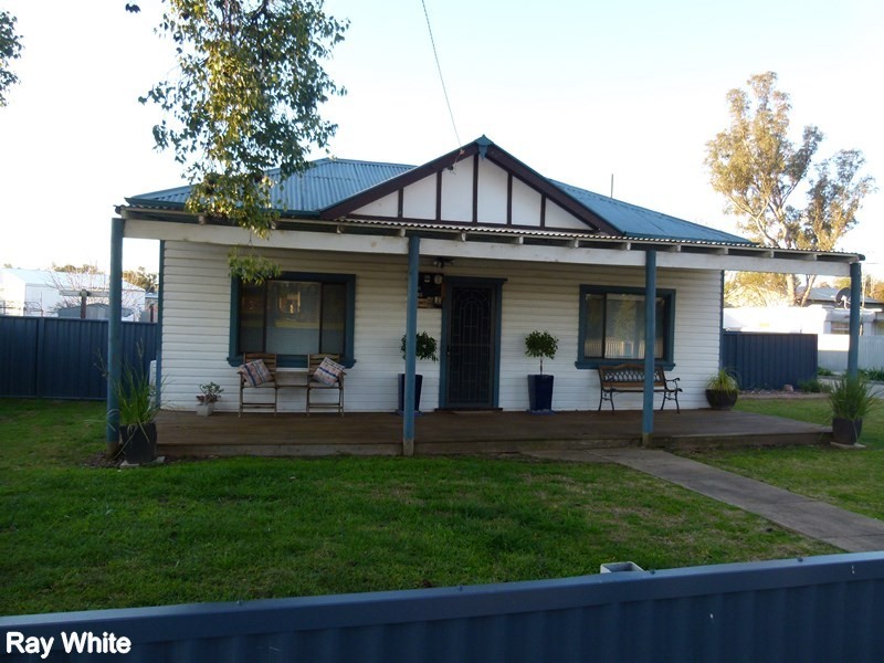 15 Forrester Street, Forbes NSW 2871