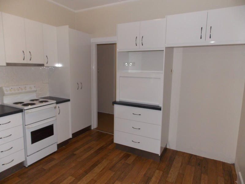 29 Orange Street, Parkes NSW 2870