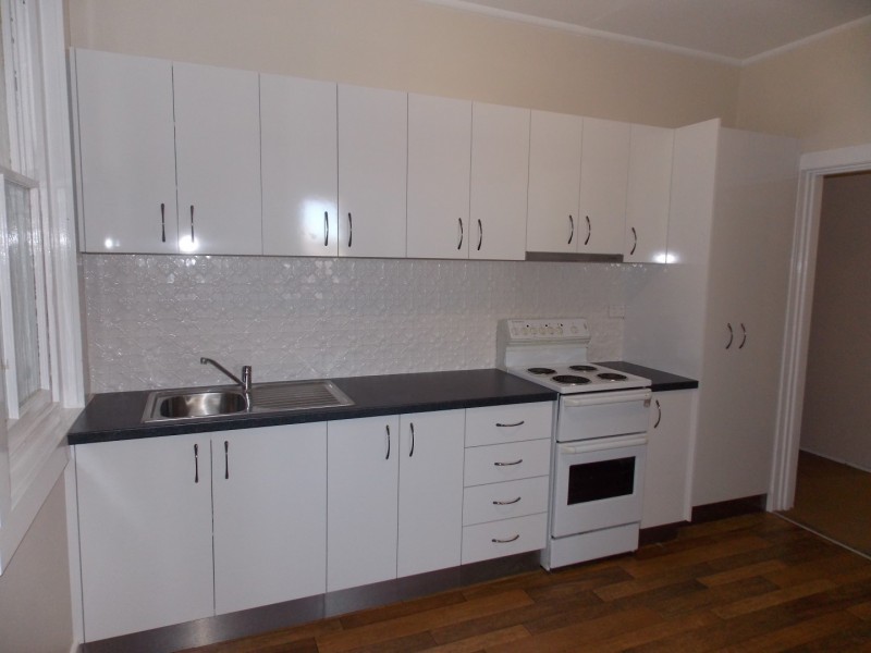 29 Orange Street, Parkes NSW 2870