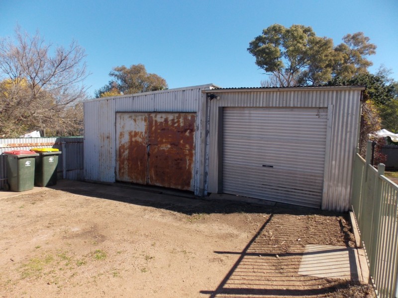 29 Orange Street, Parkes NSW 2870