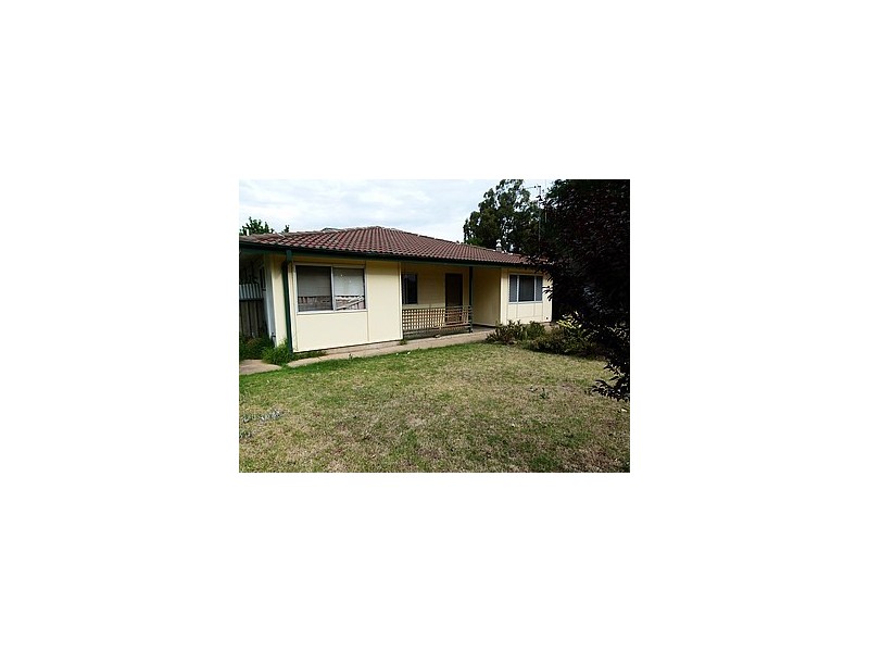 13 Weelong Place, Forbes NSW 2871