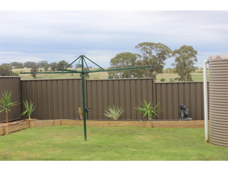 10a No Mistake Lane, Parkes NSW 2870