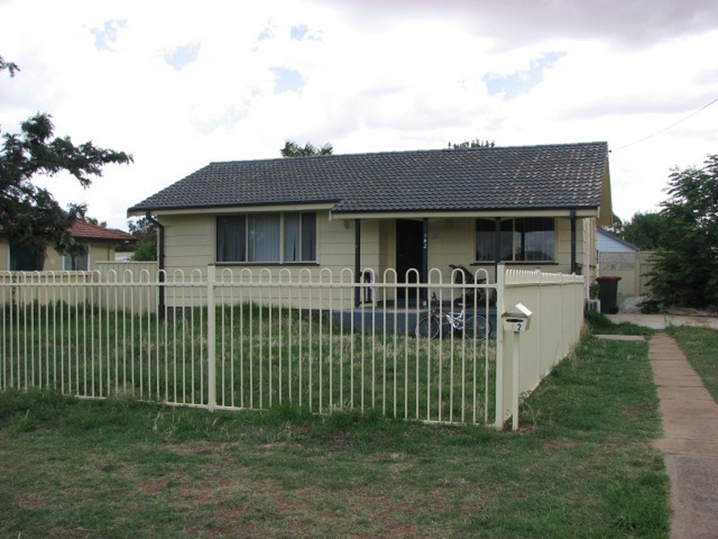 182 Farnell St, Forbes NSW 2871