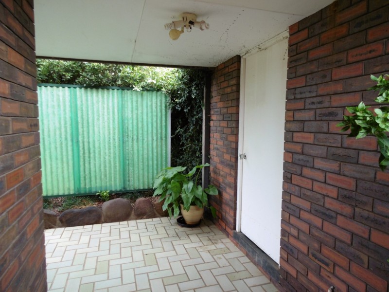 6 Coronation Avenue, Parkes NSW 2870