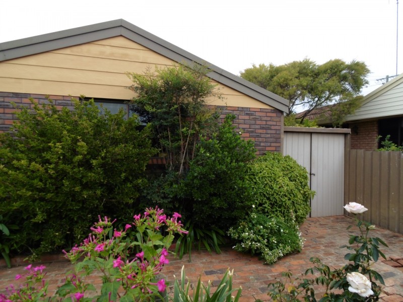 6 Coronation Avenue, Parkes NSW 2870