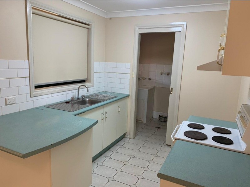 64 Best Street, Parkes NSW 2870