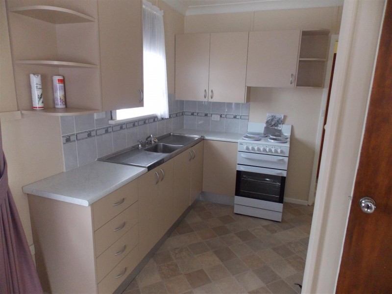 7 Keast Street, Parkes NSW 2870