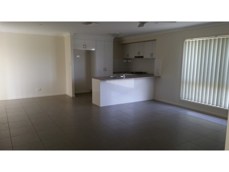 28 Warragrah Place, Parkes NSW 2870