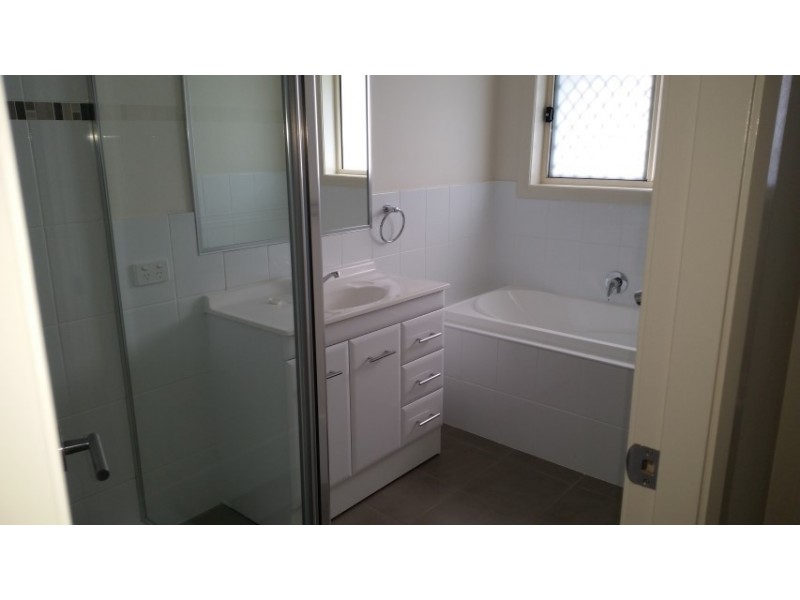 28 Warragrah Place, Parkes NSW 2870