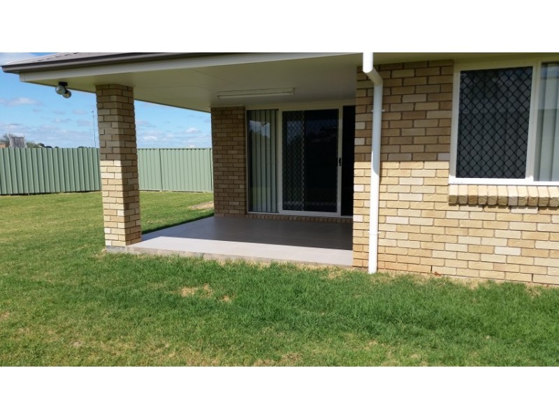 28 Warragrah Place, Parkes NSW 2870