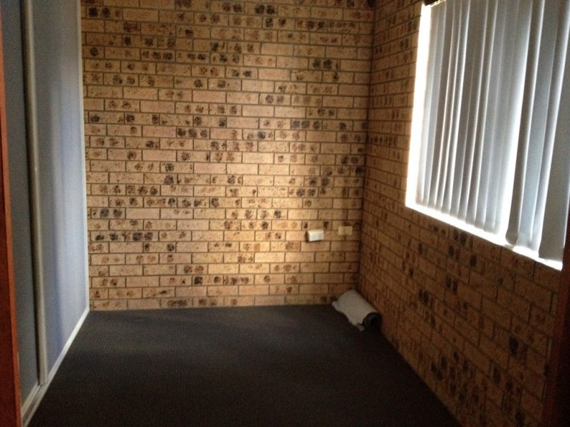 1/18 Gordon Street, Condobolin NSW 2877