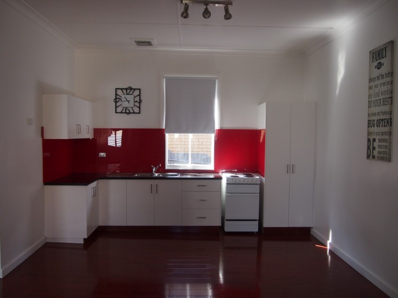 12 Gap Street, Parkes NSW 2870