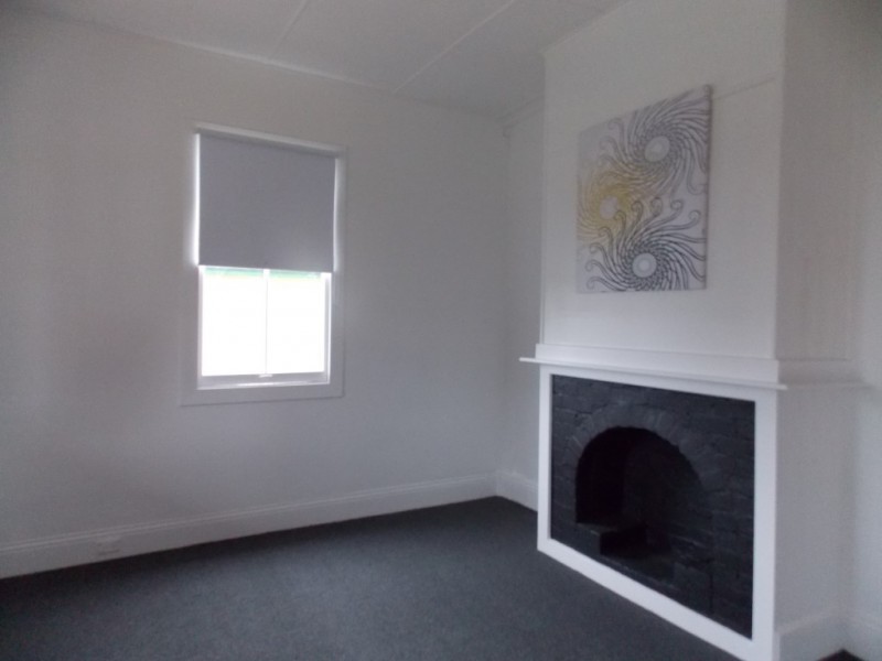 12 Gap Street, Parkes NSW 2870