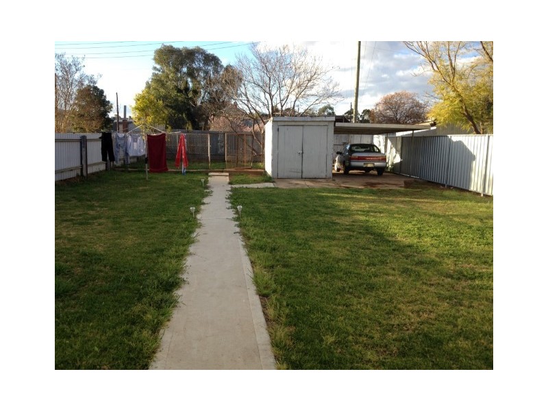 3 Lachlan Street, Condobolin NSW 2877