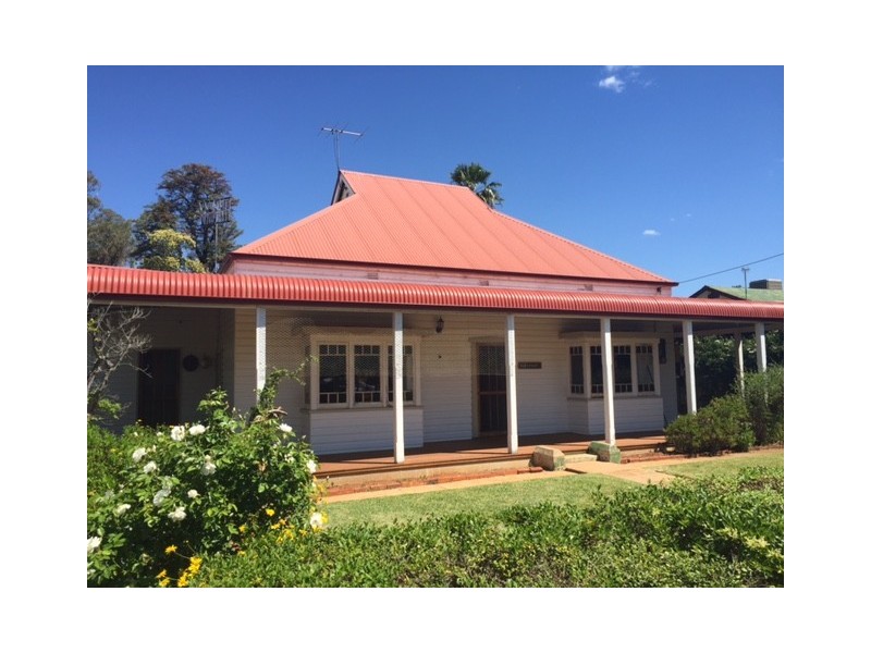 114 Orange Street, Condobolin NSW 2877