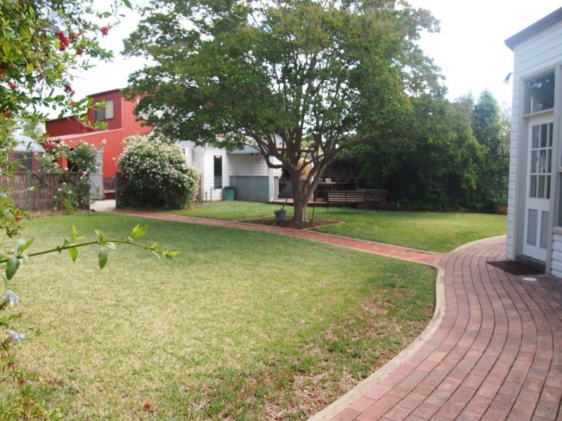 114 Orange Street, Condobolin NSW 2877