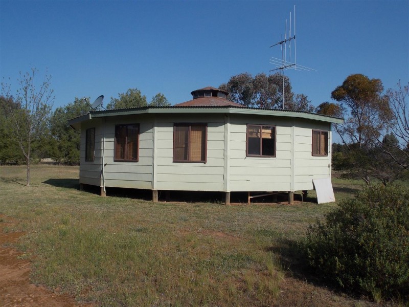 595 Bindogundra Road, Parkes NSW 2870